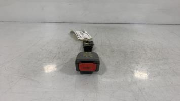 Attache ceinture avant gauche