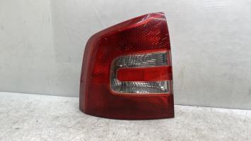 Fanale posteriore principale sinistro (luci)