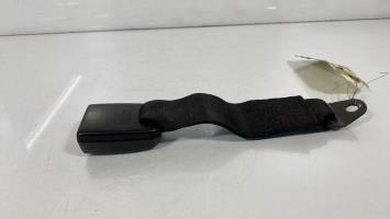 Attache ceinture arriere gauche