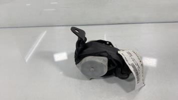 Cinturón de seguridad trasero derecho