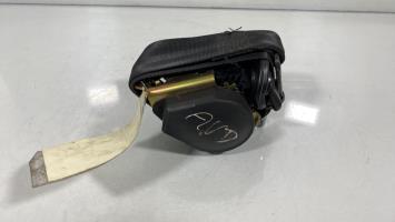 Cinturón de seguridad delantero derecho