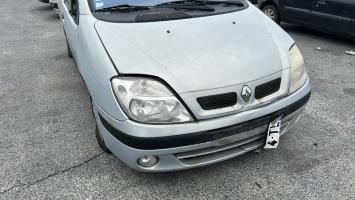 Motore tergicristallo anteriore
