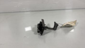 Limitador de puerta trasera derecha