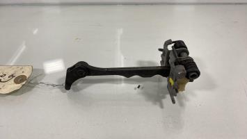 Arresto portiera anteriore destra