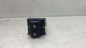 Interruttore lavacristalli anteriore sinistro