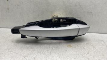 Poignee porte arriere gauche