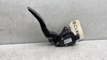 Pedale acceleratore