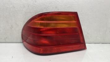 Fanale posteriore principale sinistro (luci)