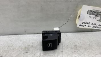 Interruptor de elevalunas trasero izquierdo