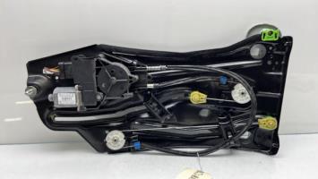 Elevalunas eléctrico trasero derecho