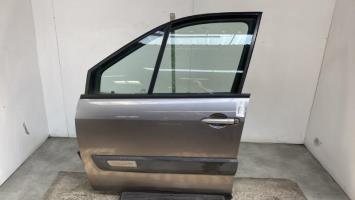 Porte avant gauche