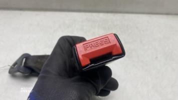 Aggancio cintura sicurezza posteriore destro