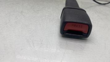 Aggancio cintura sicurezza anteriore sinistro