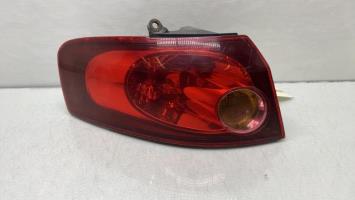 Fanale posteriore principale sinistro (luci)