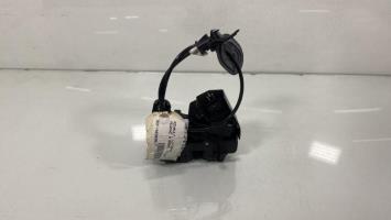 Cerradura delantera derecha