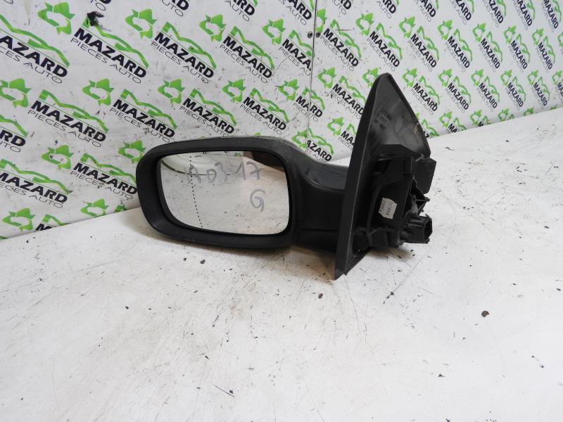 Retrovisor izquierdo