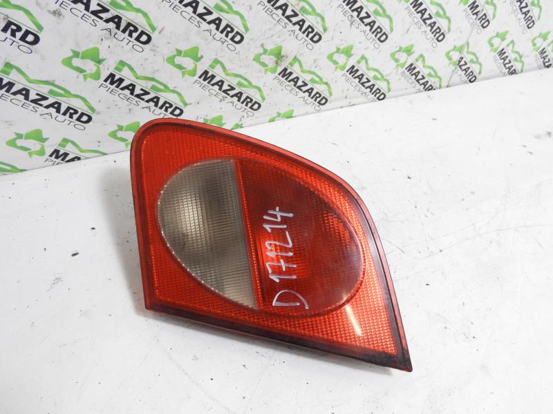 Feu arriere secondaire droit (feux)