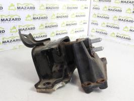 Support moteur gauche