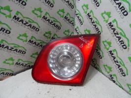 Luz trasera secundaria derecha (luces)