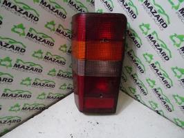 Luz trasera principal izquierda (luces)