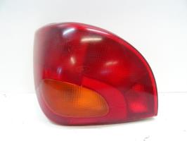 Fanale posteriore principale sinistro (luci)