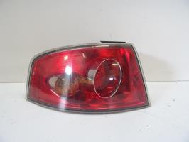Fanale posteriore principale sinistro (luci)