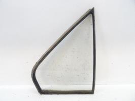 Ventanilla triangular trasera derecha (puerta)