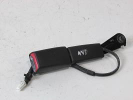 Attache ceinture avant droit