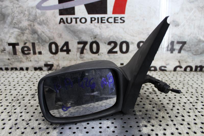 Specchietto retrovisore sinistro