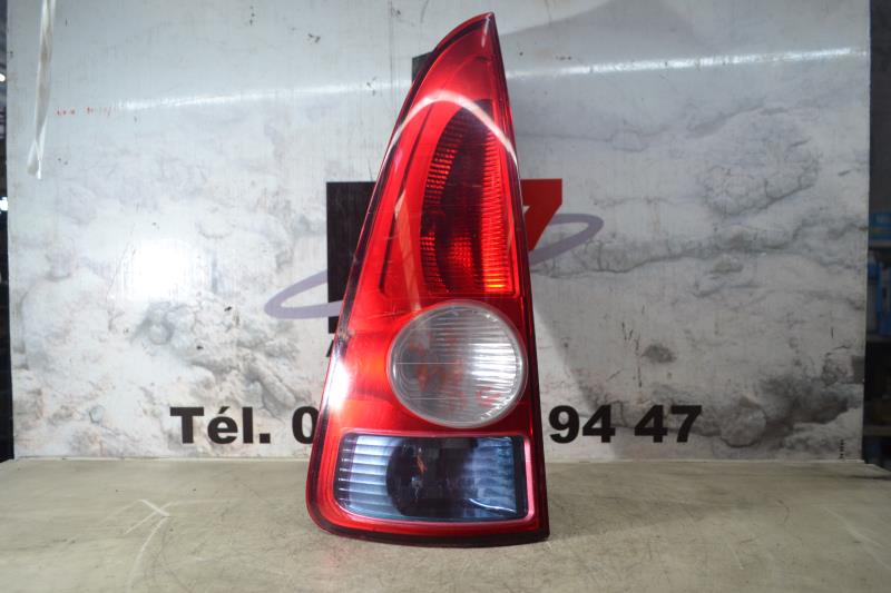 Fanale posteriore principale sinistro (luci)
