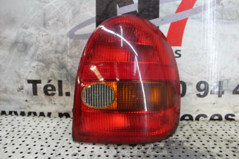 Fanale posteriore principale destro (luci)