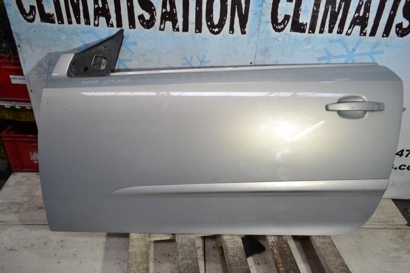 Porte avant gauche