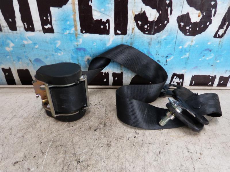Ceinture arriere droit