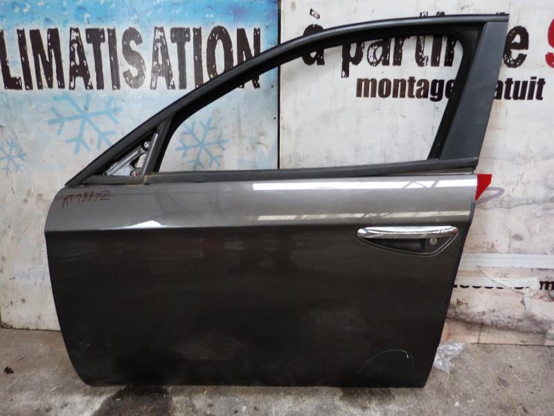 Porte avant gauche