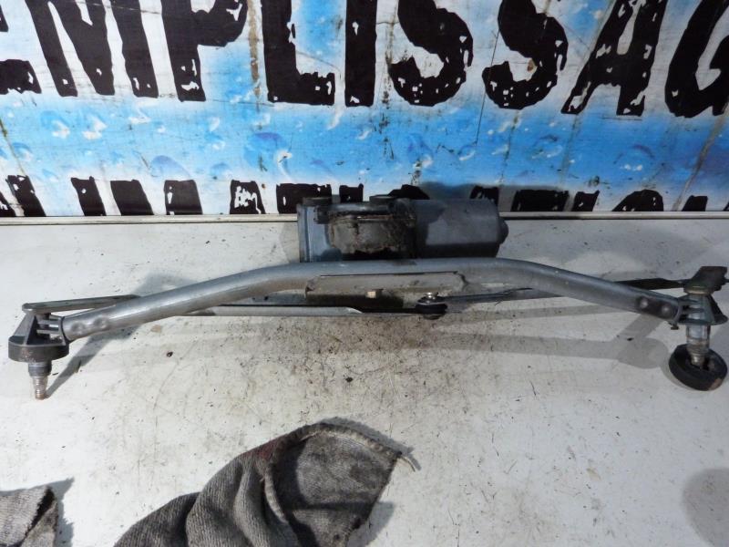 Moteur essuie glace avant