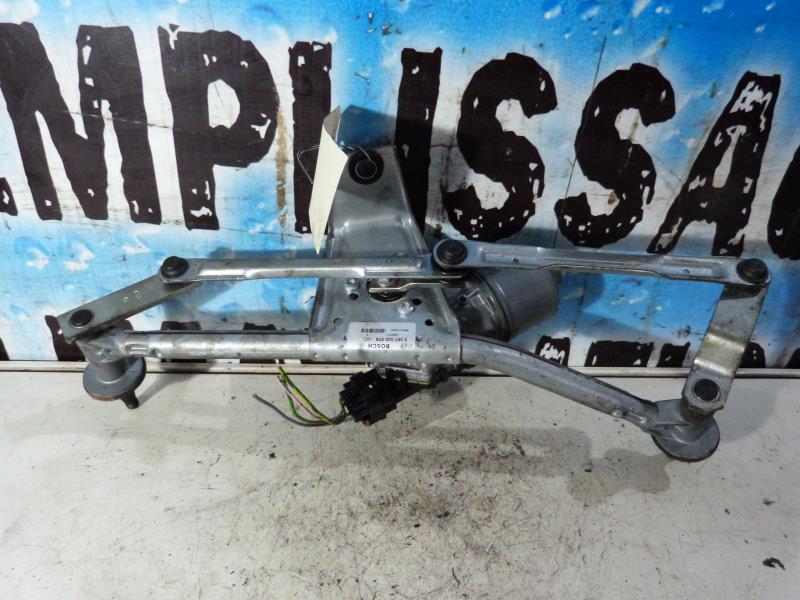 Moteur essuie glace avant