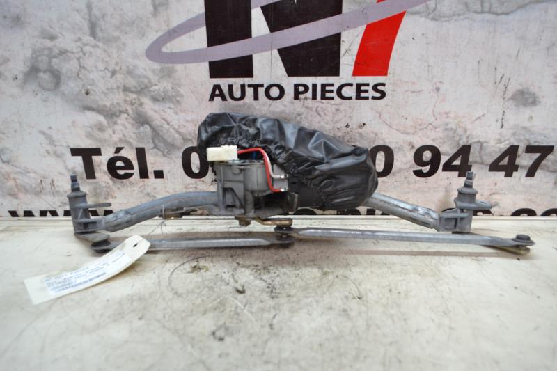 Moteur essuie glace avant