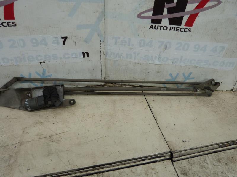 Moteur essuie glace avant