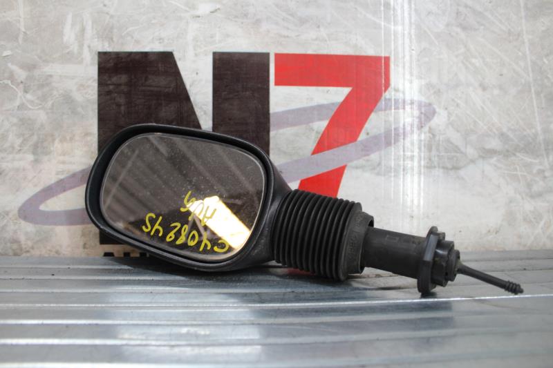 Specchietto retrovisore sinistro