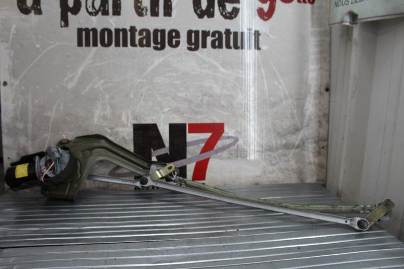 Moteur essuie glace avant