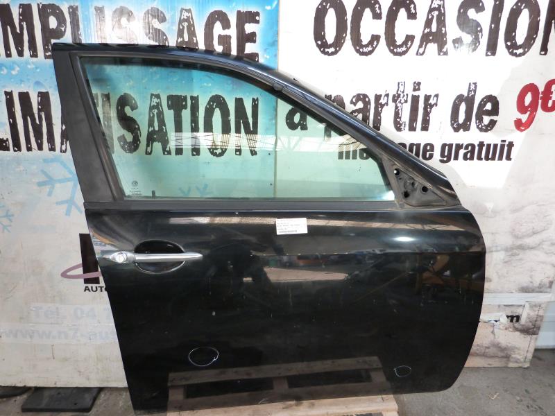 Porte avant droit