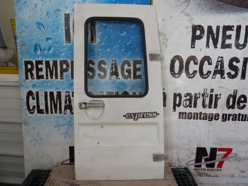 Porte de coffre droit