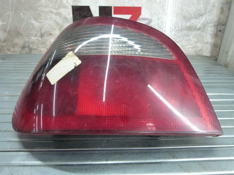 Fanale posteriore principale sinistro (luci)