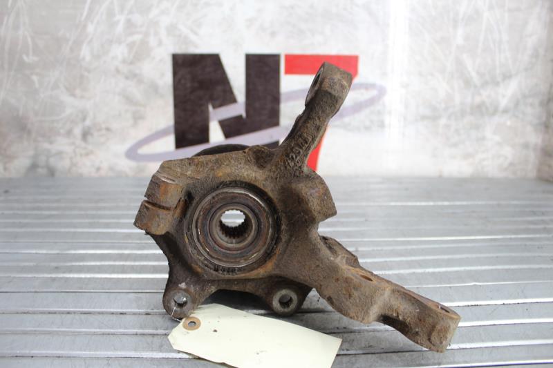 Fusee avant gauche