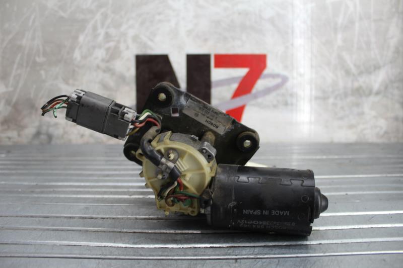 Moteur leve vitre avant droit