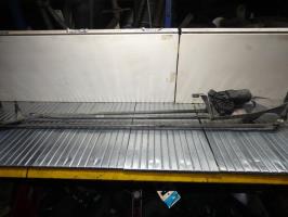Moteur essuie glace avant