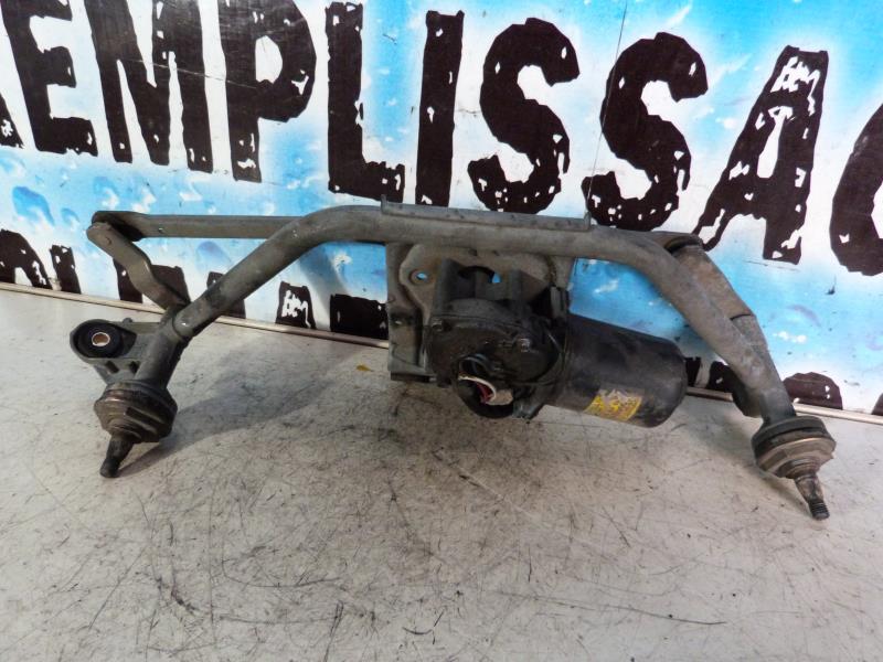 Moteur essuie glace avant