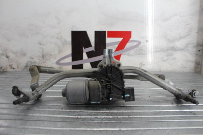Moteur essuie glace avant