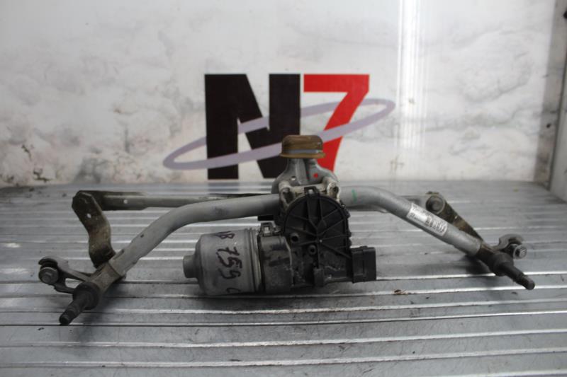 Moteur essuie glace avant