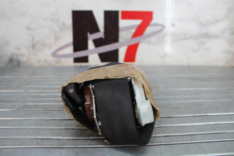 Ceinture arriere droit
